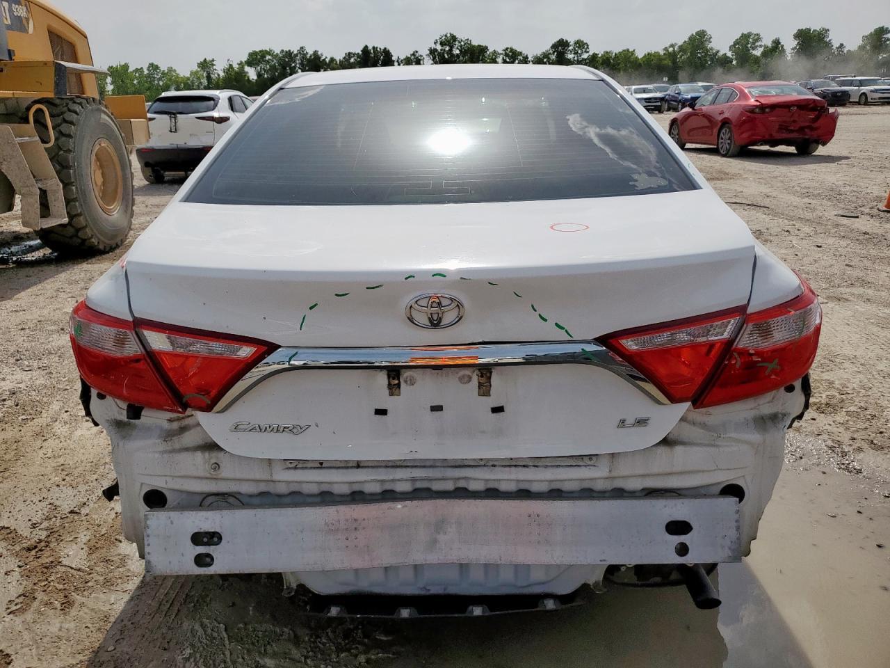 Toyota Camry le 2015