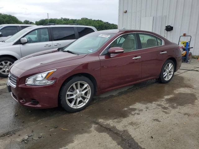 NISSAN MAXIMA S