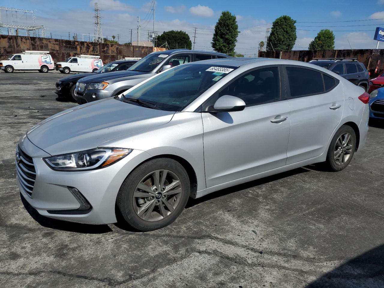 HYUNDAI ELANTRA SE