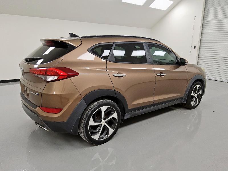 2016 HYUNDAI TUCSON LIM - KM8J33A27GU105548