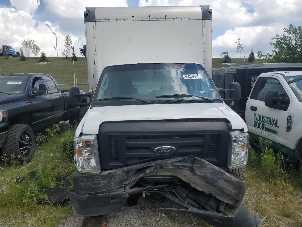 FORD ECONOLINE E450 SUPER DUTY CUTAWAY VAN