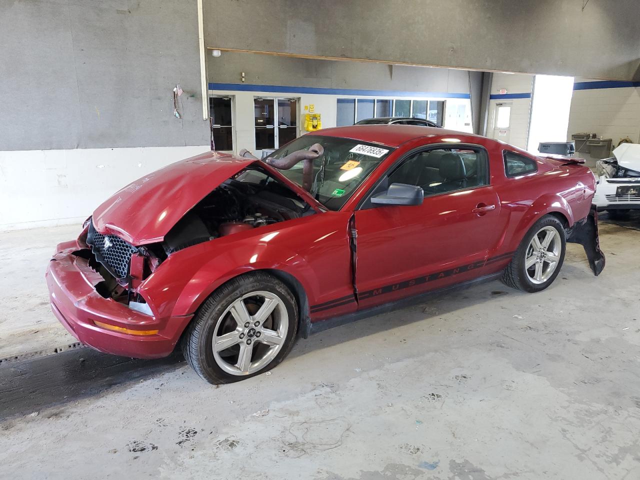  Salvage Ford Mustang
