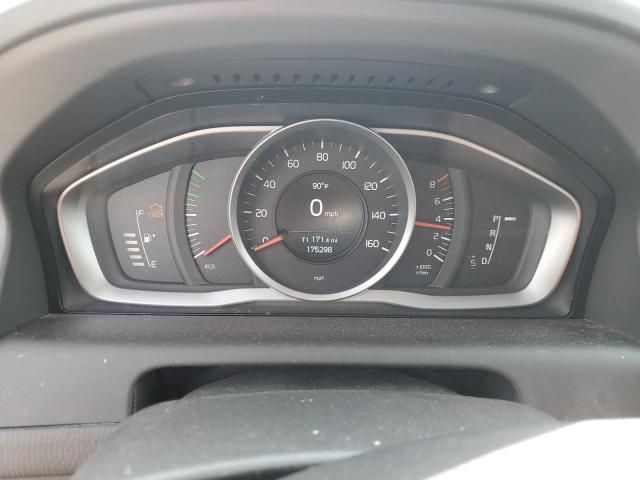 2017 VOLVO XC60 T5 IN YV440MDU7H2004811