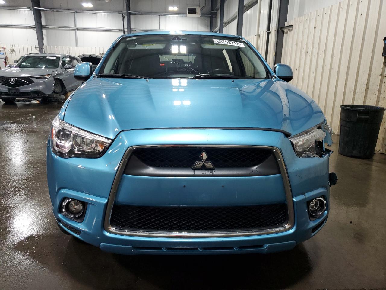 MITSUBISHI OUTLANDER SE