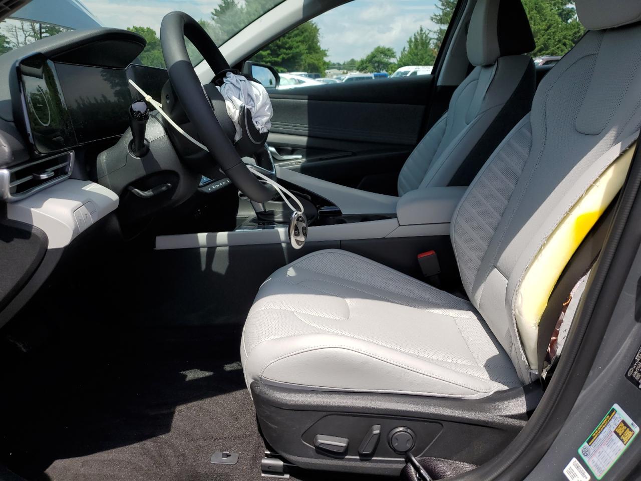 HYUNDAI ELANTRA LIMITED