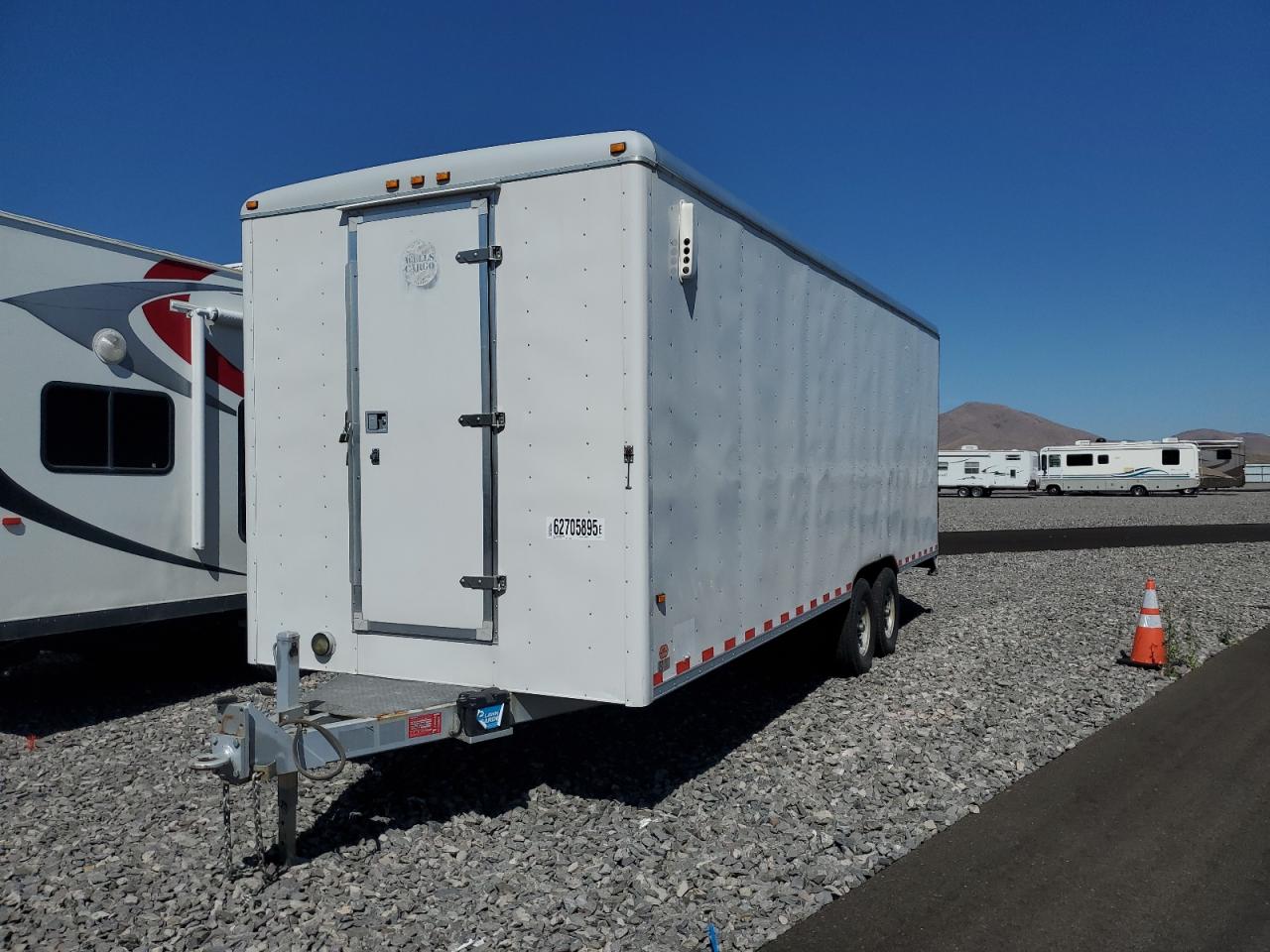 Lot #3266296995 2002 WELLS CARGO TRAILER