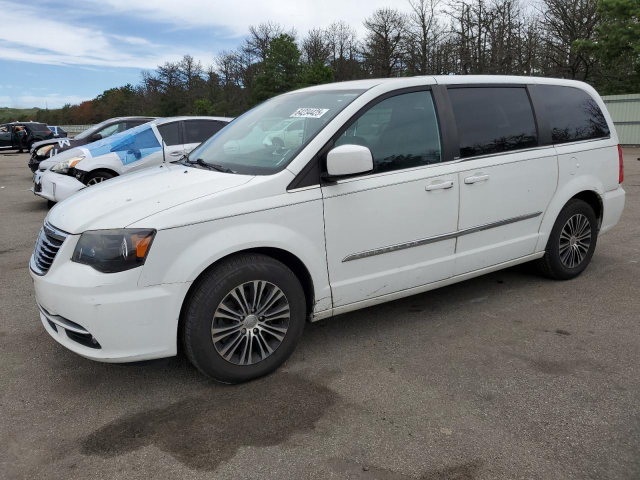 CHRYSLER TOWN & COUNTRY S