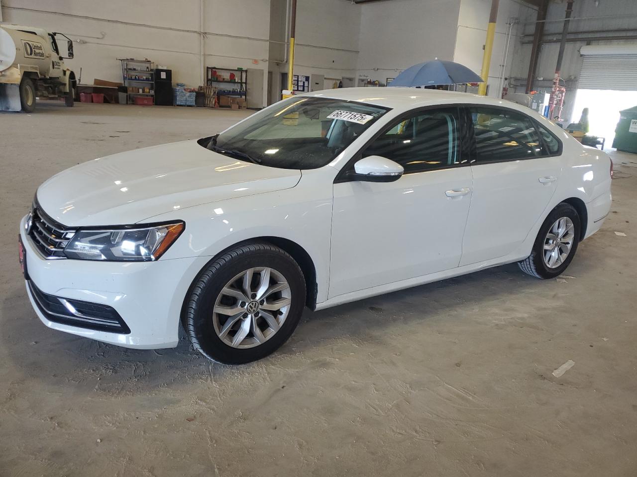 VOLKSWAGEN PASSAT S
