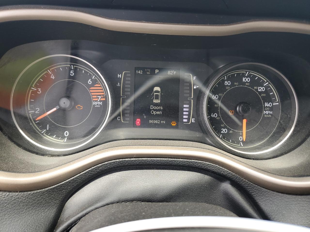 JEEP GRAND CHEROKEE SPORT