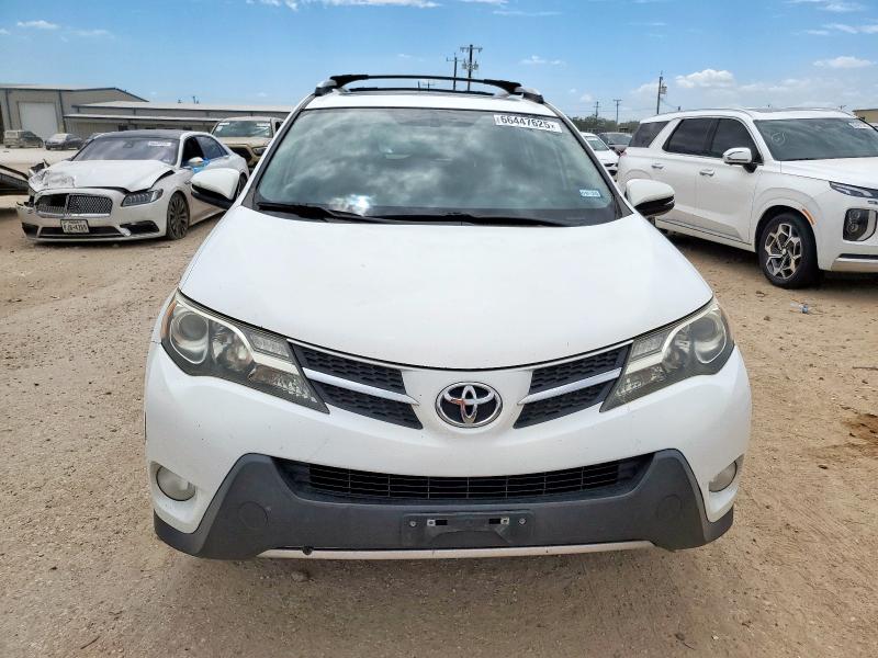 2015 TOYOTA RAV4 XLE - JTMWFREV4FD068546