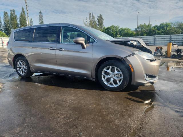 Vin: 2c4rc1fg3jr270419, lot: 63090905, chrysler pacifica touring plus 20184