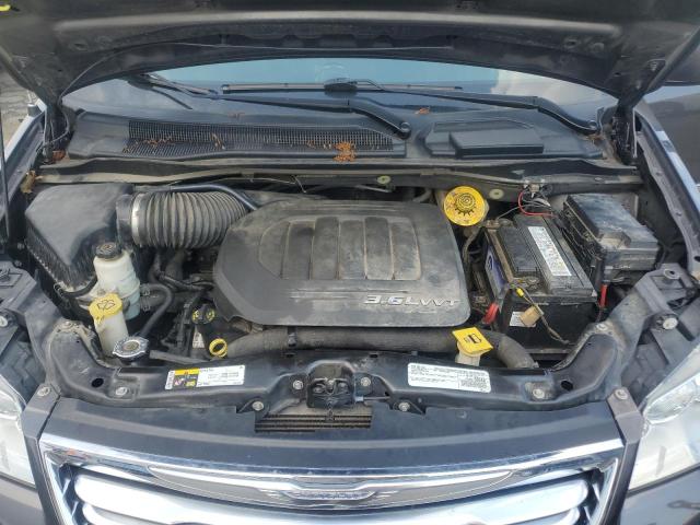 2016 CHRYSLER TOWN & COU 2C4RC1BG2GR199616