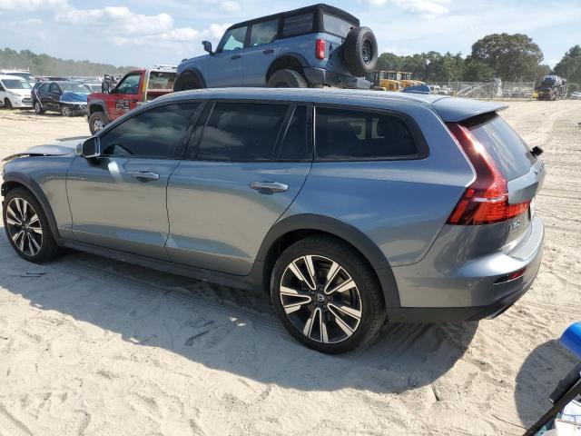2021 VOLVO V60 CROSS YV4102WK7M1072755