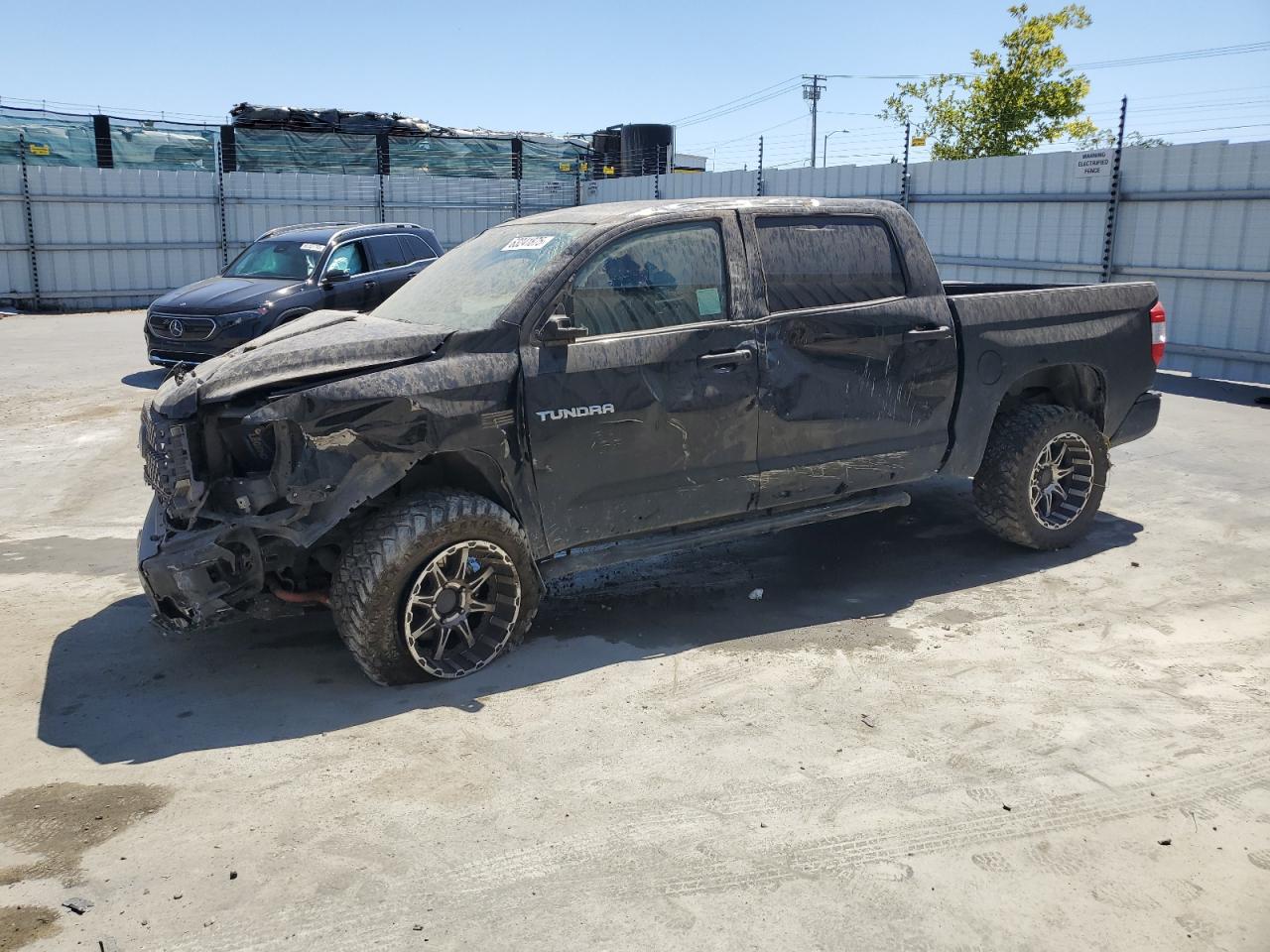 TOYOTA TUNDRA CREWMAX SR5