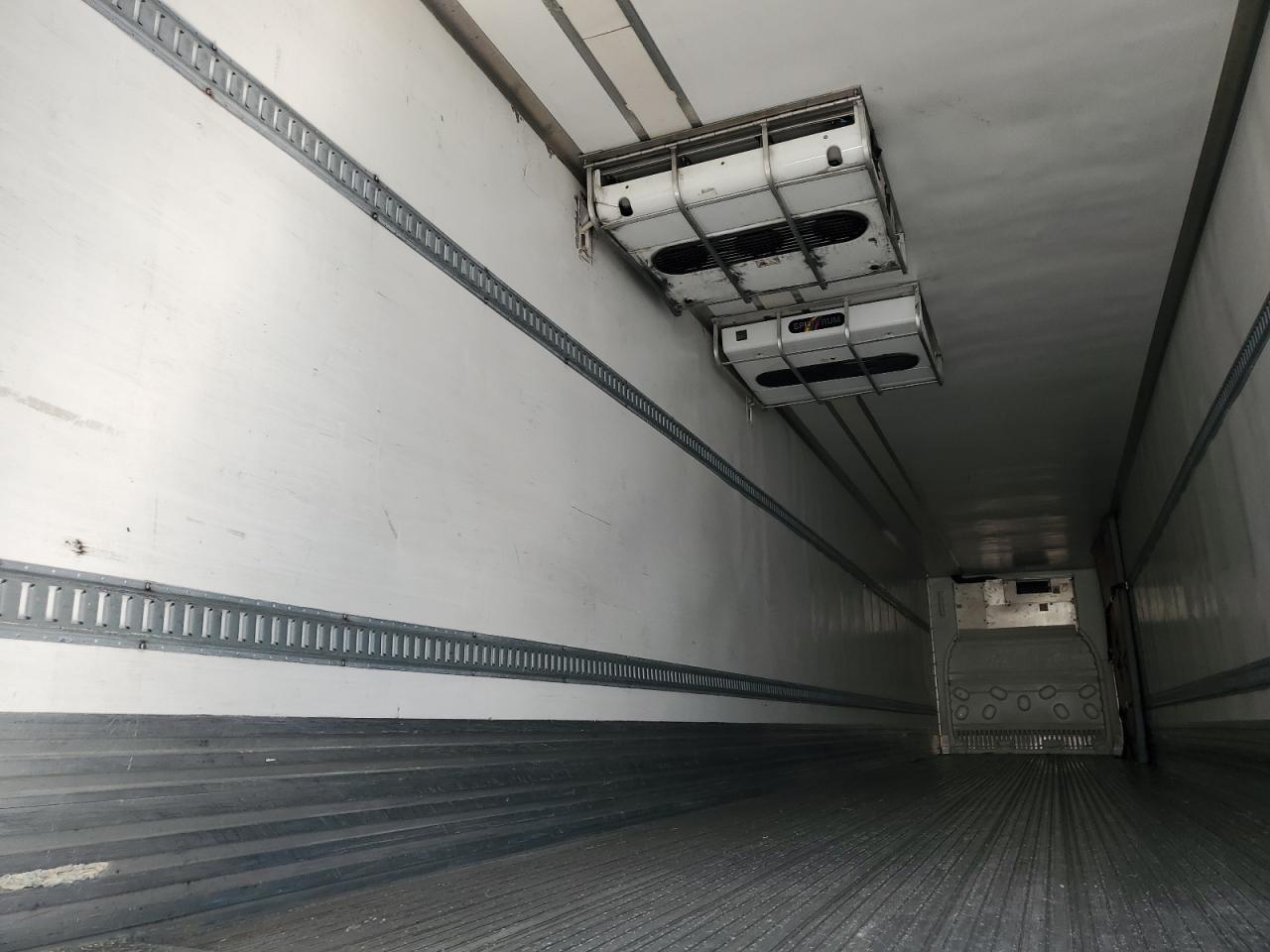 Lot #3206346125 2011 UTILITY VS2RA