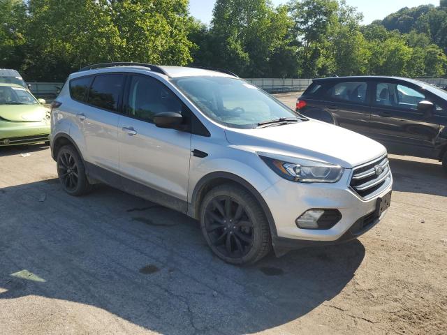 Vin: 1fmcu9gd4jub38483, lot: 61576965, ford escape se 20184