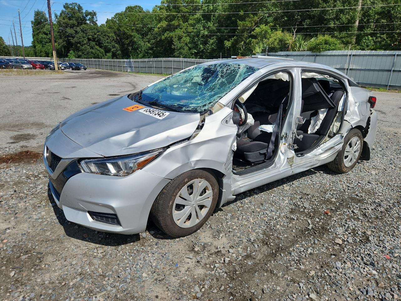 NISSAN VERSA S