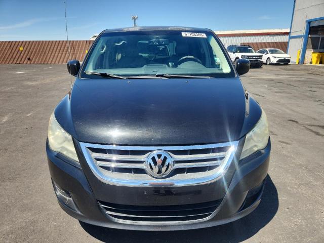 2010 VOLKSWAGEN ROUTAN SE - 2V4RW3D10AR199378