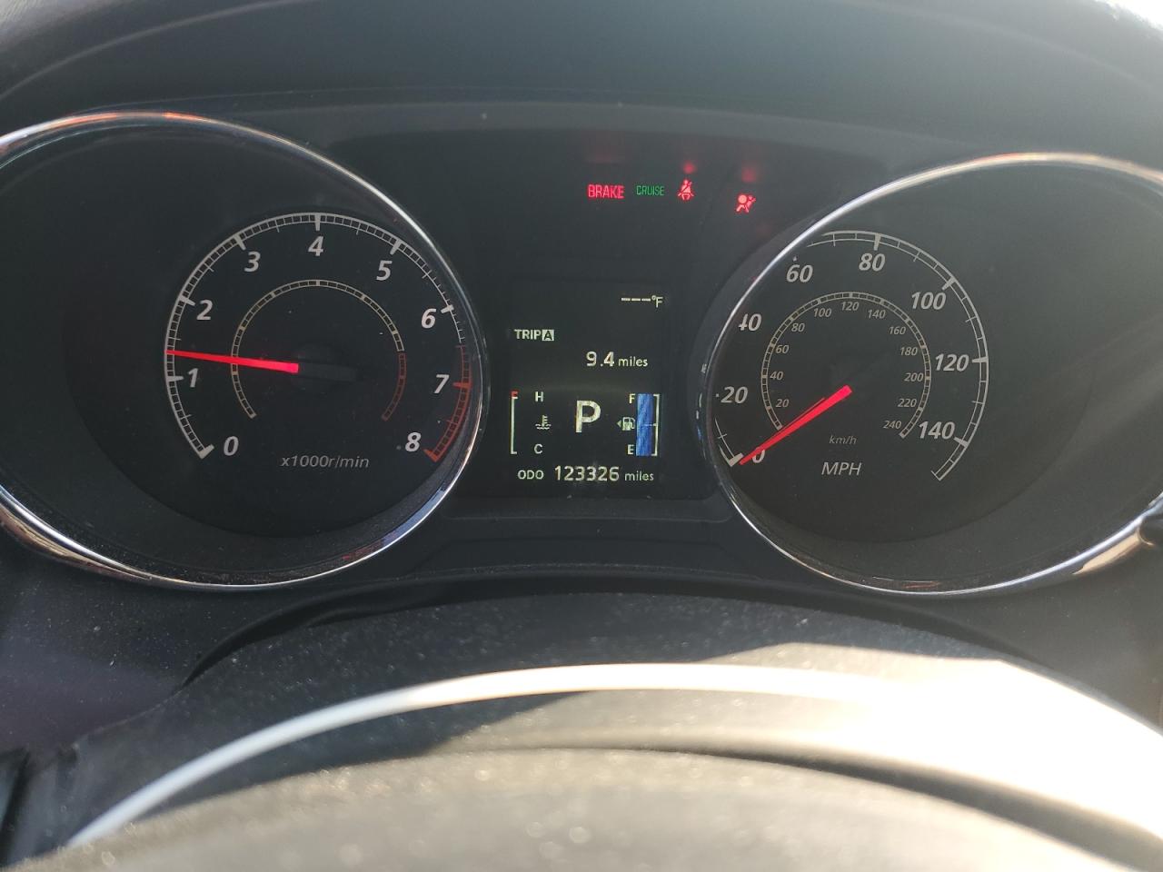 MITSUBISHI OUTLANDER SE