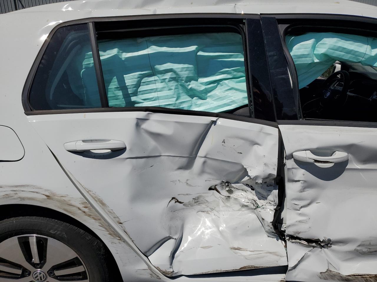 VOLKSWAGEN E-GOLF SEL PREMIUM