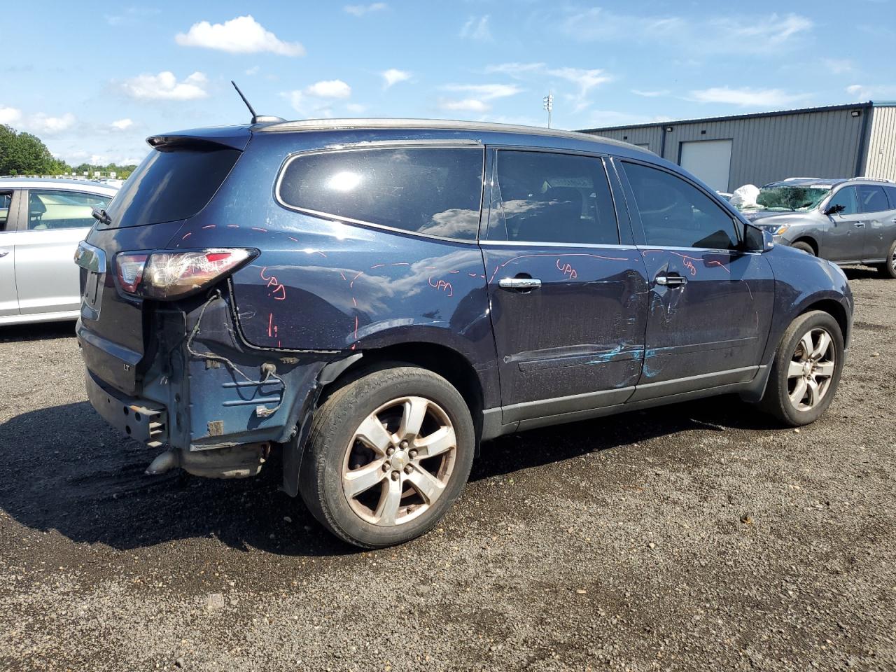 CHEVROLET TRAVERSE LT