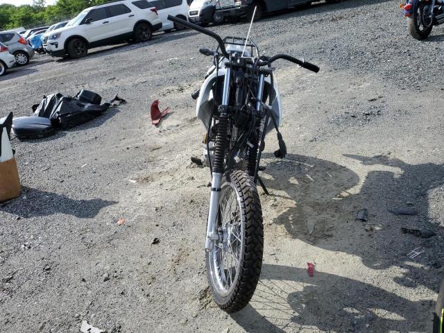 2024 HONDA XR150L E 3H1KD131XRD102063