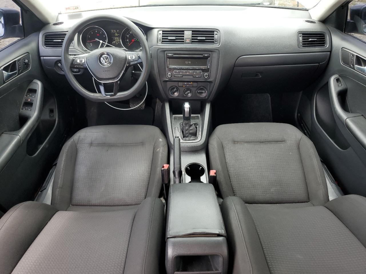 Volkswagen Jetta base 2015