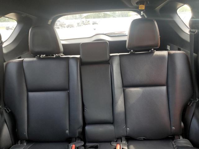 2018 TOYOTA RAV4 SE 2T3JFREVXJW826041
