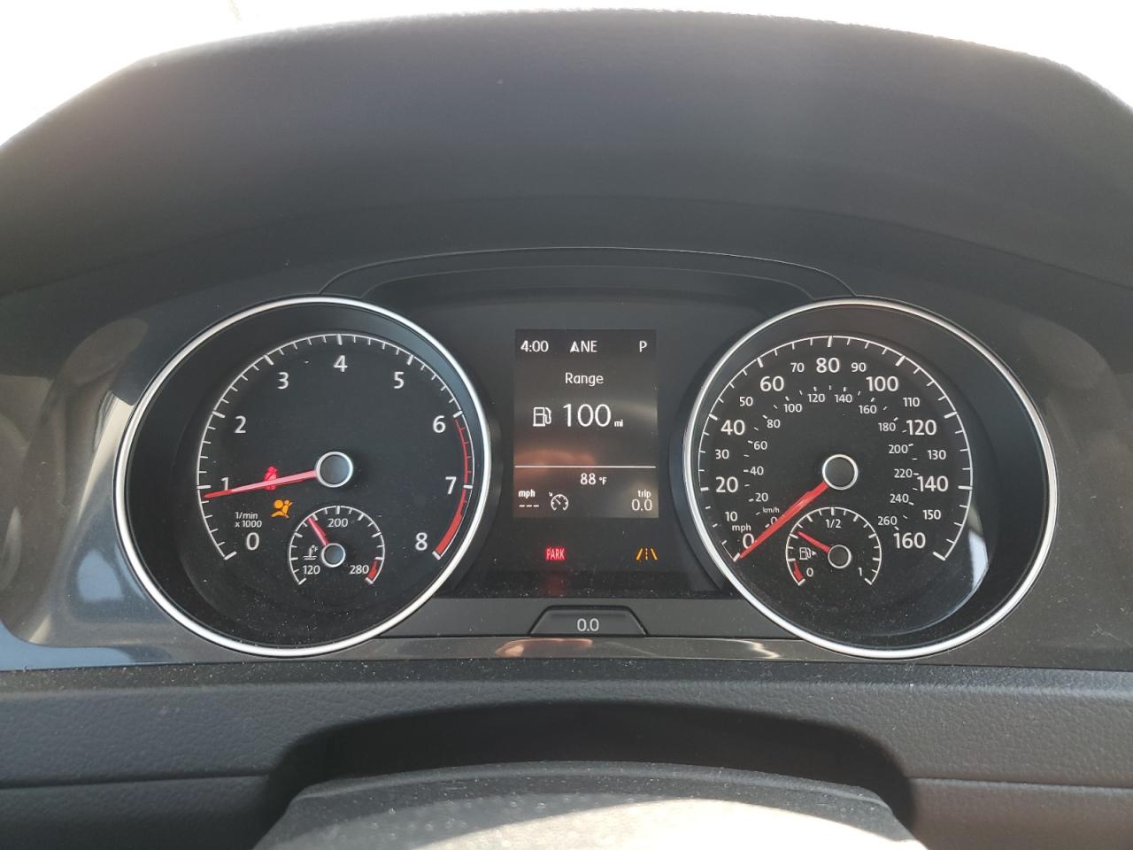 VOLKSWAGEN GOLF SPORTSVAN S