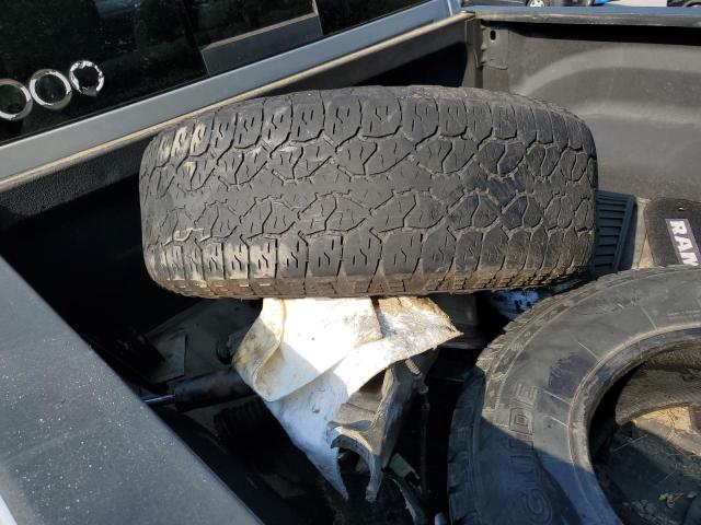 2016 RAM 1500 SLT 3C6RR7LT8GG338707