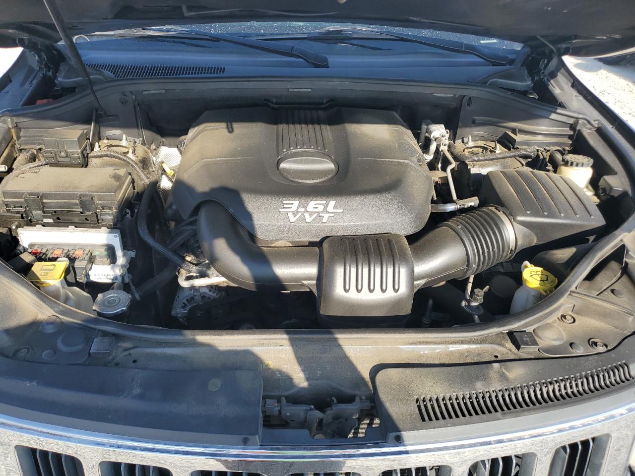 JEEP GRAND CHEROKEE LAREDO