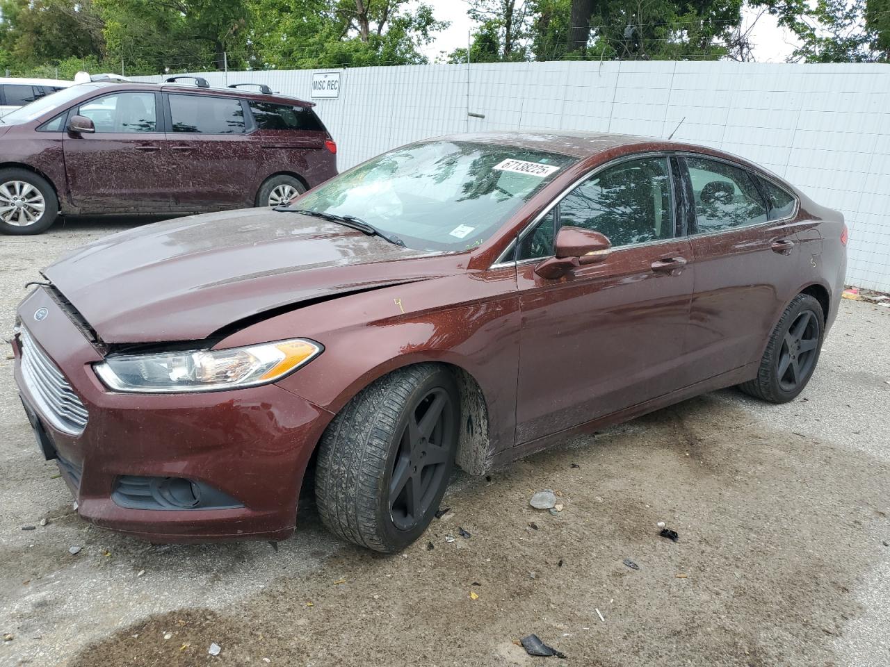 FORD FUSION SE