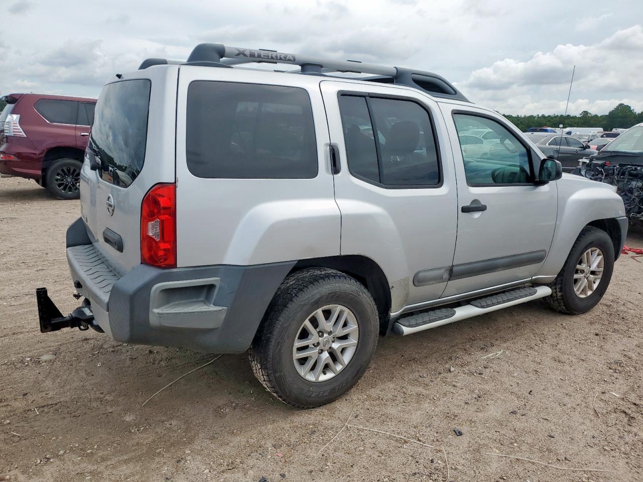 NISSAN XTERRA X