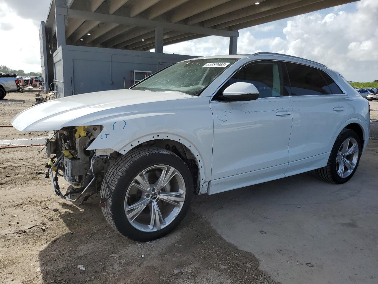 AUDI Q8 PREMIUM PLUS