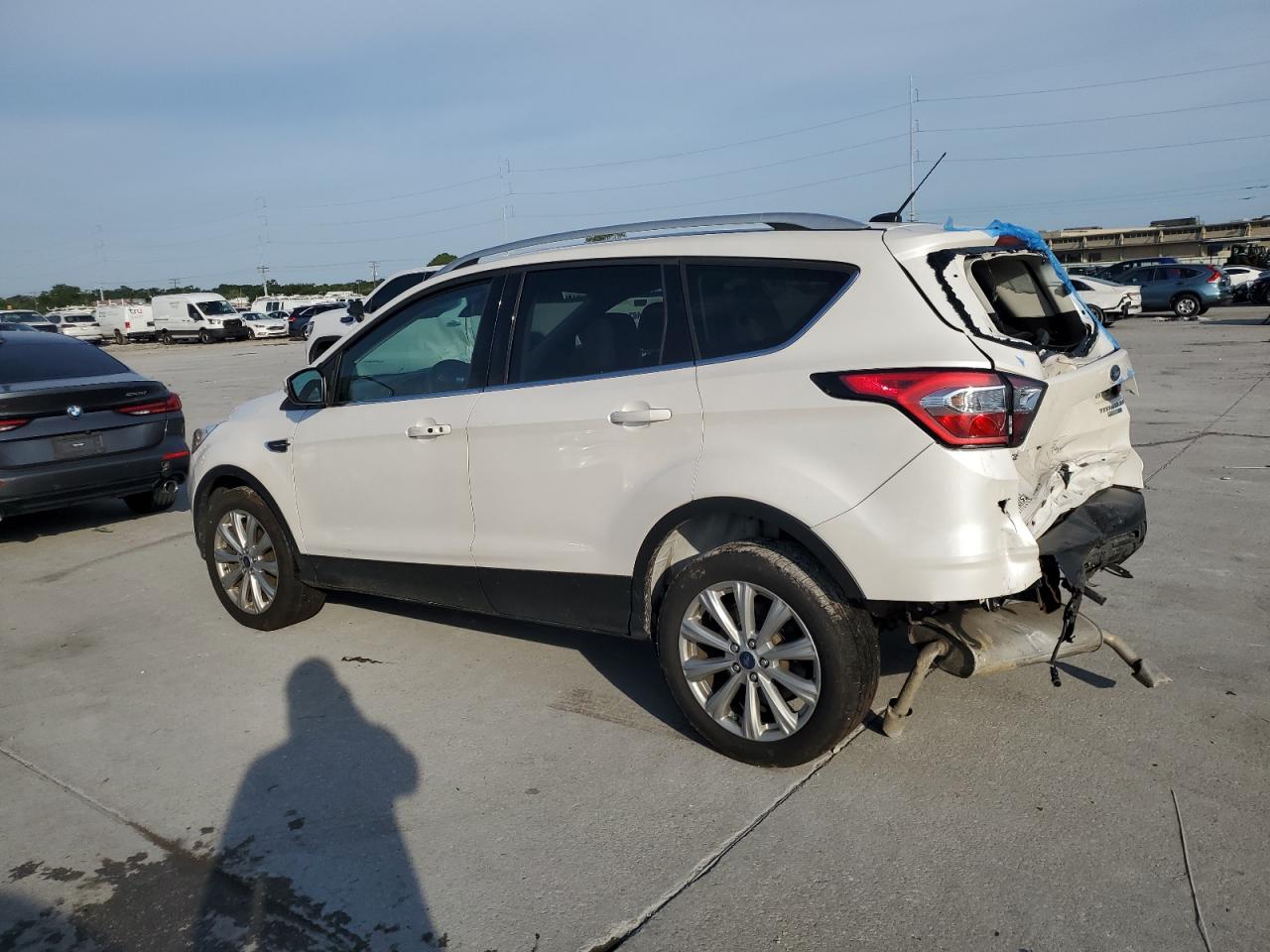 FORD ESCAPE TITANIUM