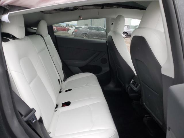 2024 TESLA MODEL Y 7SAYGDED7RF120011