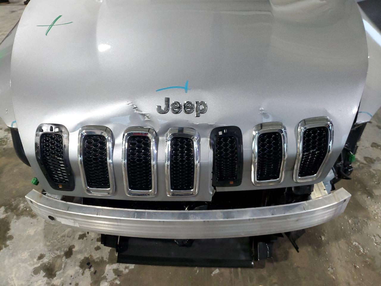 JEEP GRAND CHEROKEE LATITUDE