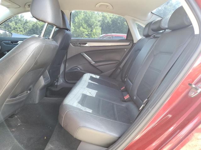 2017 VOLKSWAGEN PASSAT R-L 1VWDT7A38HC067074