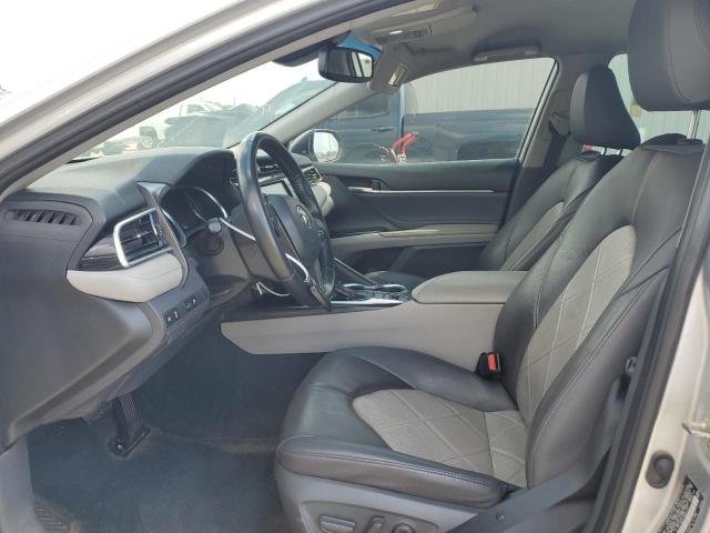 2018 TOYOTA CAMRY L 4T1B11HK4JU004172