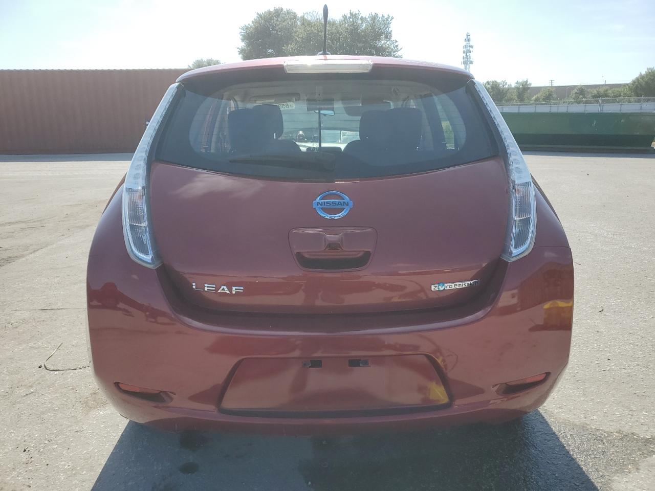 NISSAN LEAF S