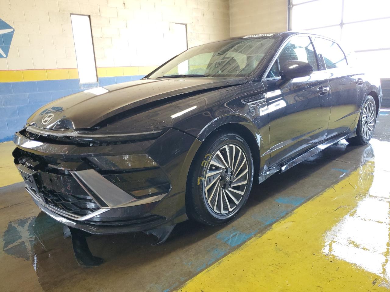 HYUNDAI SONATA HYBRID