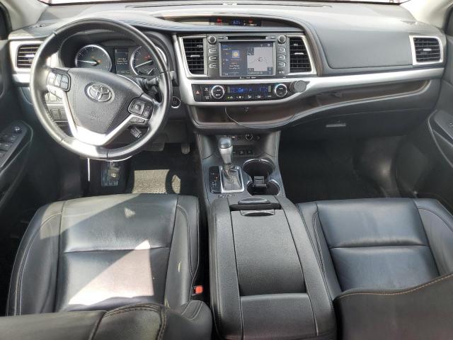 2019 TOYOTA HIGHLANDER SE 5TDJZRFH1KS978888