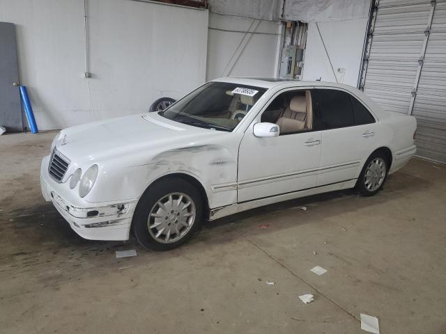 MERCEDES-BENZ E 320