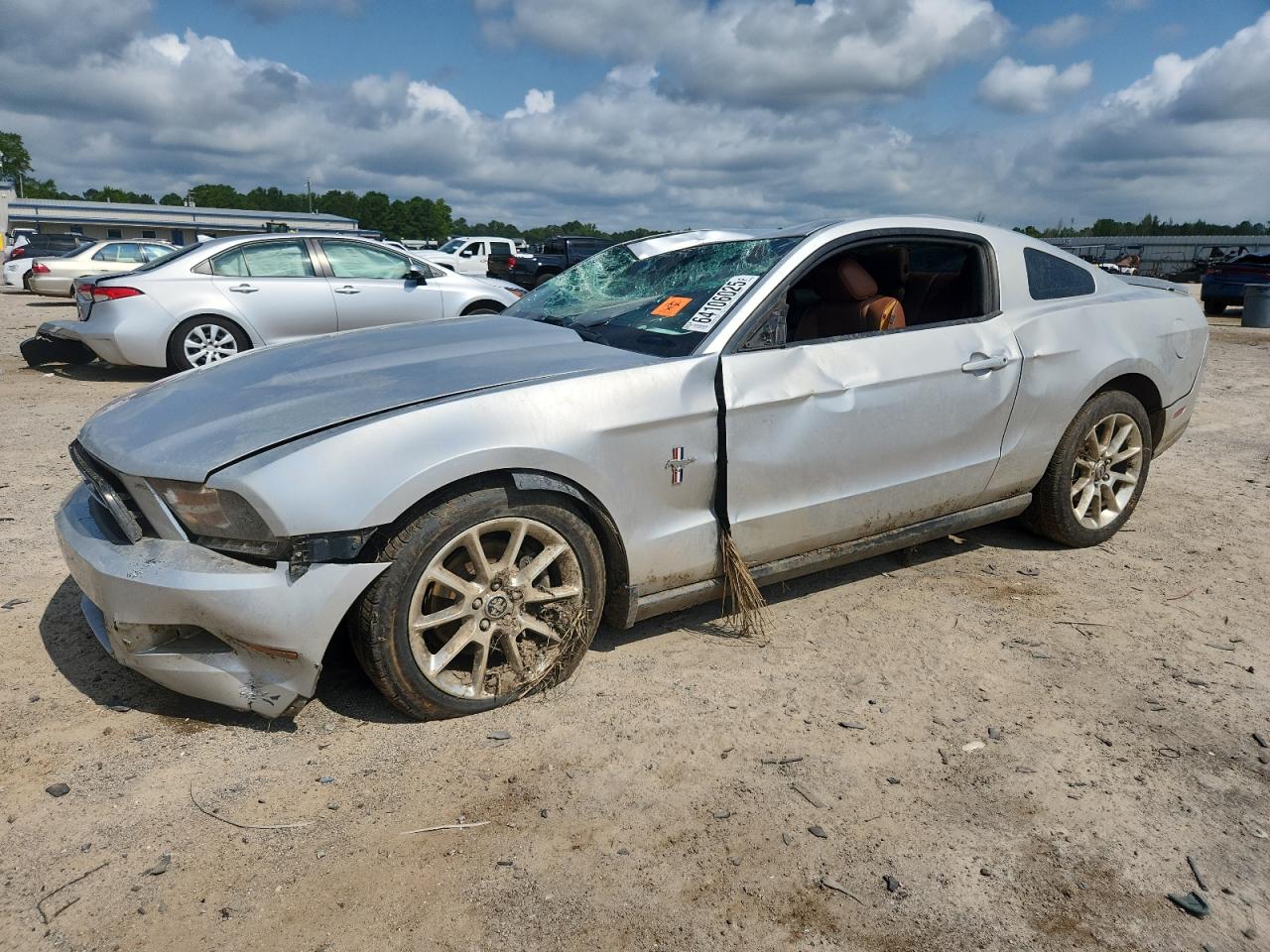 FORD MUSTANG