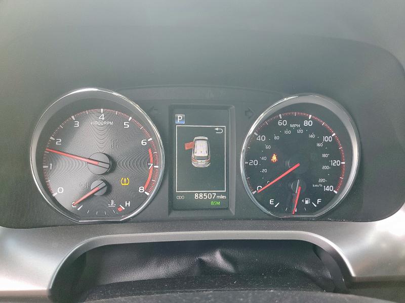 2018 TOYOTA RAV4 SE - JTMNFREV0JJ164230
