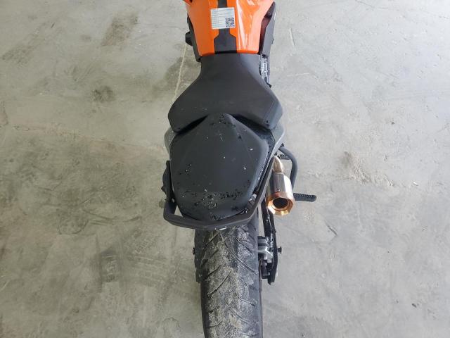 2024 KTM 790 DUKE LCETU7404RH710408