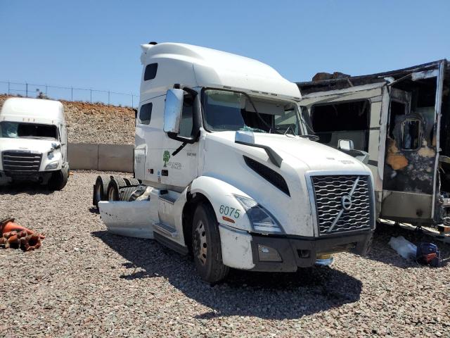 Global Auto Auctions: 2023 VOLVO VNL