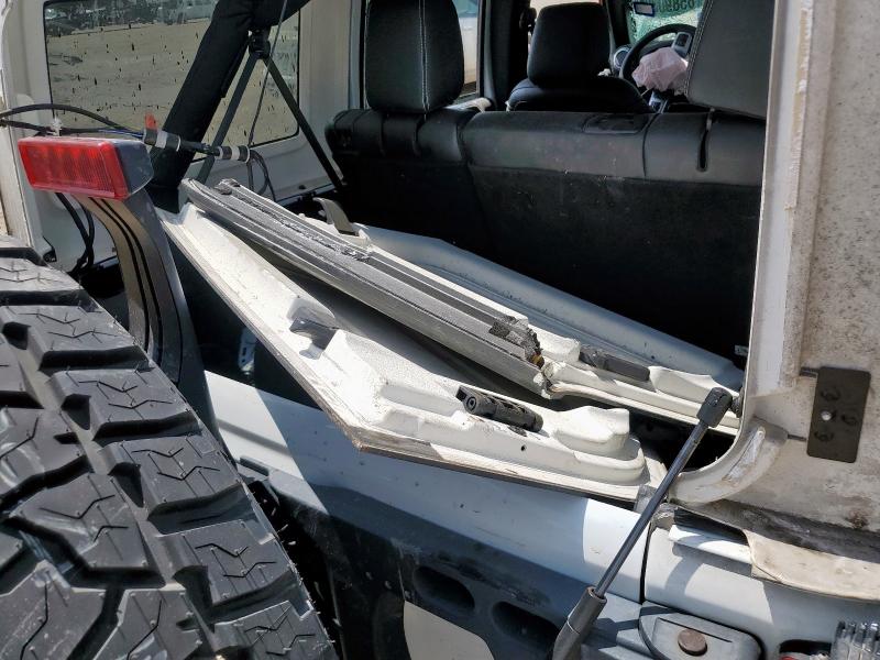 2016 JEEP WRANGLER U 1C4HJWFG3GL126417