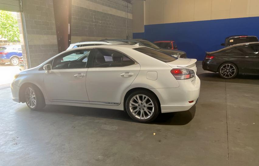 LEXUS HS 250H 2010 white sedan 4d hybrid engine JTHBB1BA6A200876 photo #4