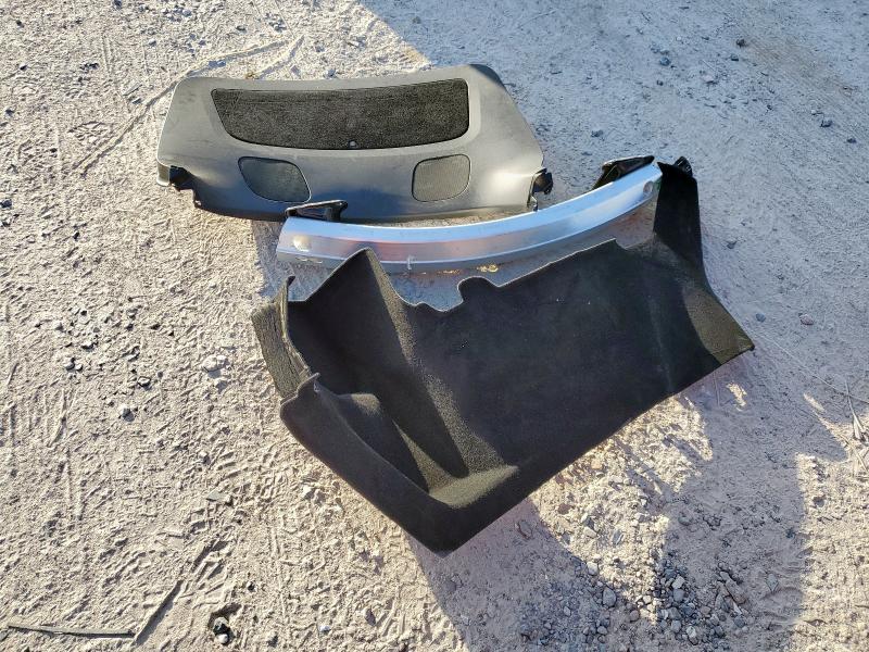 2024 TESLA MODEL Y 7SAYGDEEXRA255618